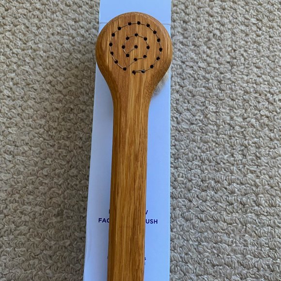 Daily Glow Dry Facial Brush - Province Apothecary - Picture 13 of 16